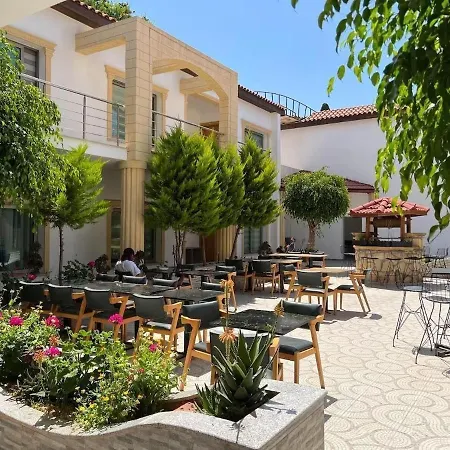Ξενοδοχείο Nagas Κερύνεια